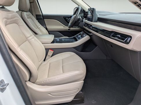 Used 2023 Lincoln Aviator Reserve w/ Equipment Group 201A RWD image 23