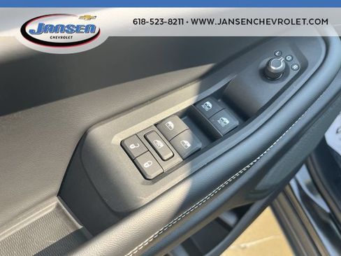 Used 2025 Jeep Grand Cherokee Laredo AWD/4WD image 22
