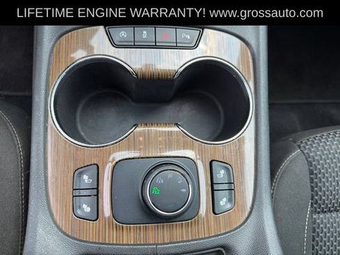 Used 2020 GMC Acadia SLE w/ Driver Convenience Package AWD/4WD image 12