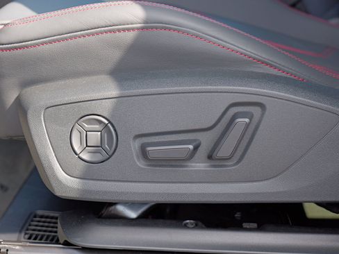 New 2025 Audi Q3 2.0T Premium Plus image 24