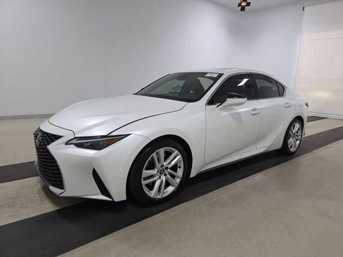 Used 2024 Lexus IS 300 300 image 2