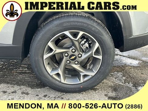 New 2026 Chevrolet Trax LT w/ LT Convenience Package image 9