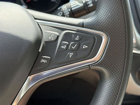Used 2022 Chevrolet Equinox LT FWD image 34