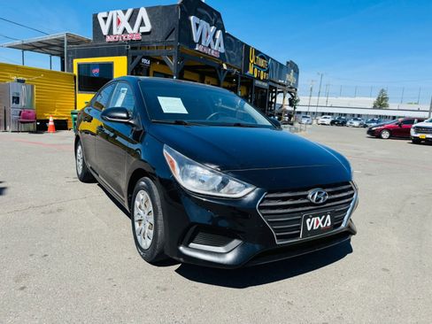 Used 2018 Hyundai Accent SE image 3