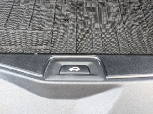 Used 2024 BMW X5 M60i w/ Parking Assistance Package AWD/4WD image 14