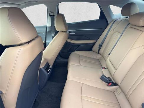 Certified 2025 Hyundai Sonata Limited FWD image 16