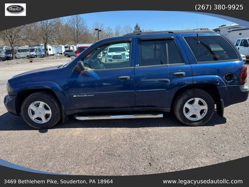 Used 2002 Chevrolet TrailBlazer LS w/ Preferred Equipment Group image 3