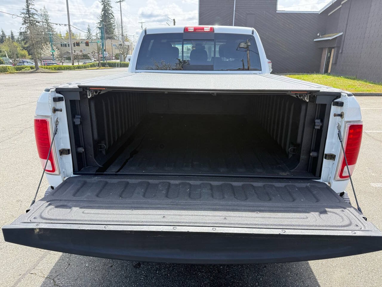 Used 2015 RAM 2500 Limited AWD/4WD image 14