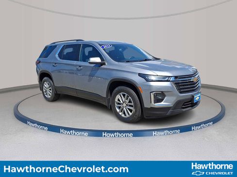Used 2023 Chevrolet Traverse LT w/ LPO, Floor Liner Package AWD/4WD image 1