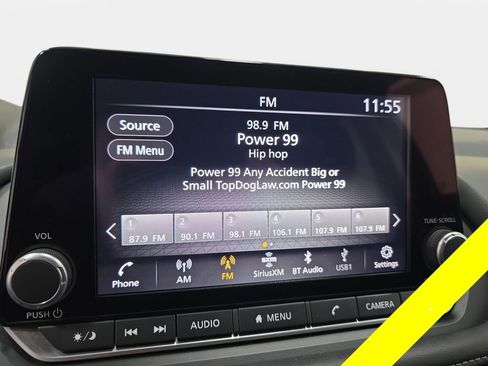 Used 2025 Nissan Rogue SV AWD/4WD image 20