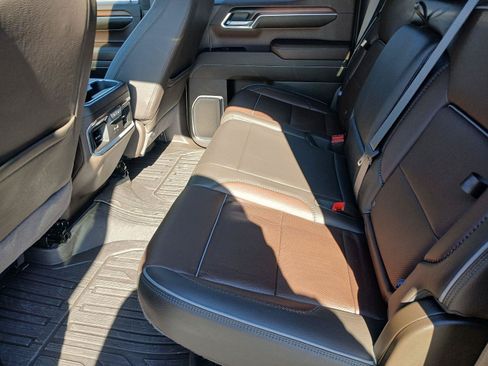 Used 2024 GMC Sierra 1500 Denali AWD/4WD image 16