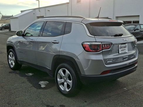 Used 2020 Jeep Compass Latitude image 4