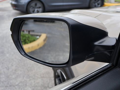 Used 2019 Honda CR-V Touring image 40