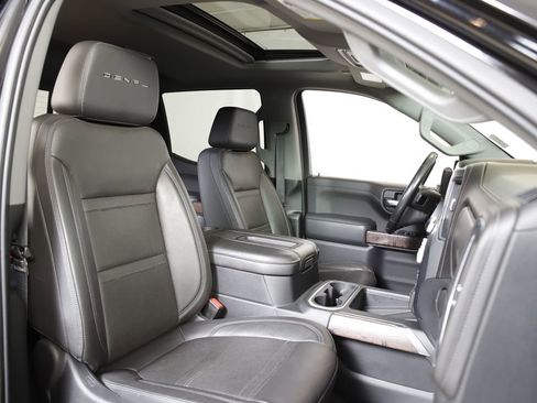 Used 2020 GMC Sierra 1500 Denali w/ Technology Package AWD/4WD image 8