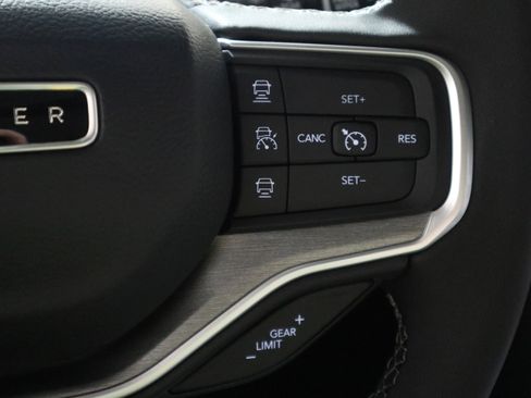 New 2025 Jeep Wagoneer L Series III w/ Quick Order Package 25C Super image 31