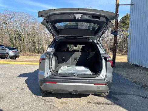 New 2026 Chevrolet Equinox LT image 33