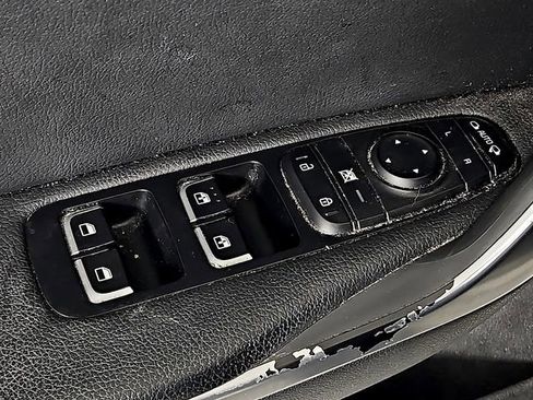 Used 2022 Kia Stinger GT-Line image 27