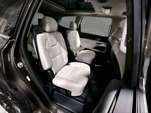 Used 2022 Kia Telluride SX w/ SX Prestige Package AWD/4WD image 20
