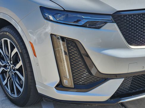 Used 2021 Cadillac XT6 Sport image 5