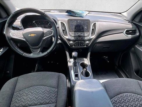 Used 2022 Chevrolet Equinox LT FWD image 16
