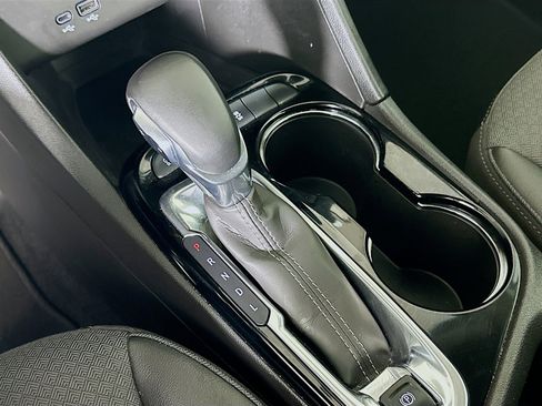 Used 2025 Buick Encore GX Preferred FWD image 25