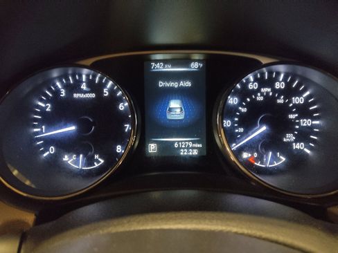 Used 2016 Nissan Rogue SL image 23