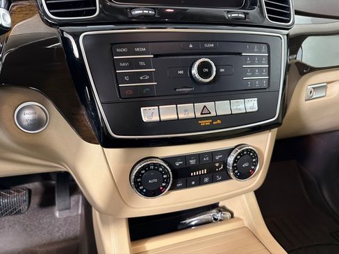 Used 2018 Mercedes-Benz GLE 350 4MATIC w/ Premium 1 Package image 18