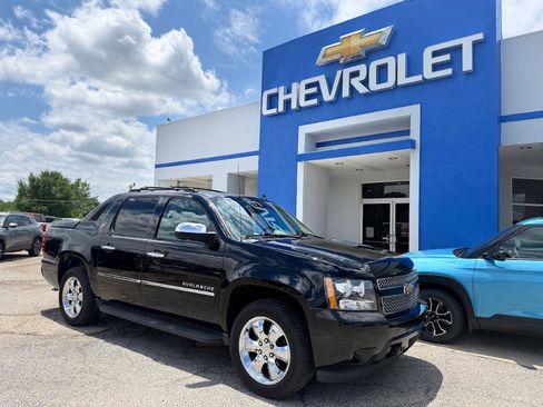 Used 2013 Chevrolet Avalanche LTZ AWD/4WD image 1