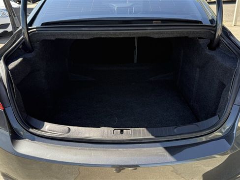 Used 2015 Chevrolet Impala LTZ FWD image 24