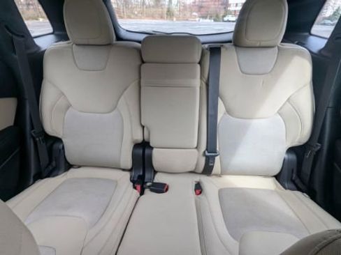 Used 2016 Jeep Cherokee Sport image 21