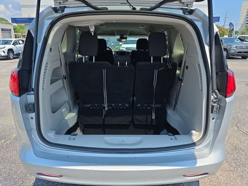 Used 2023 Chrysler Voyager LX FWD image 28