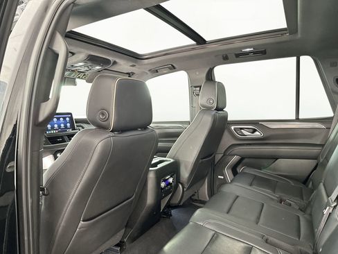 Used 2021 GMC Yukon SLT w/ SLT Luxury Plus Package image 24