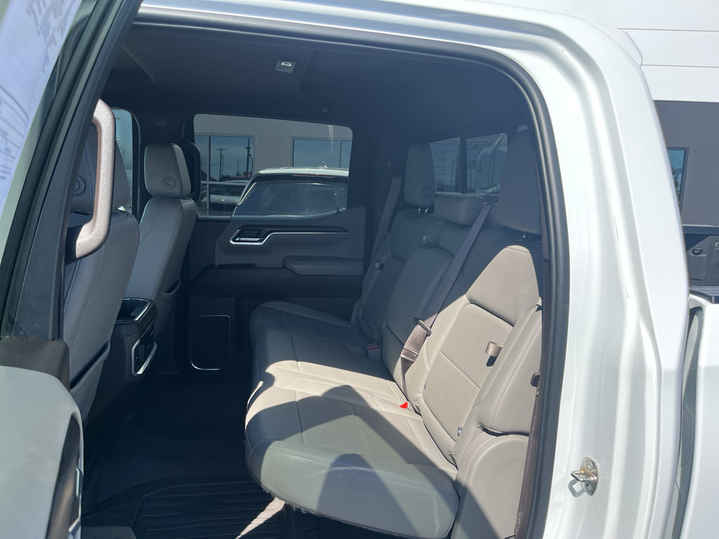 Used 2022 GMC Sierra 1500 SLT w/ SLT Premium Plus Package AWD/4WD image 30