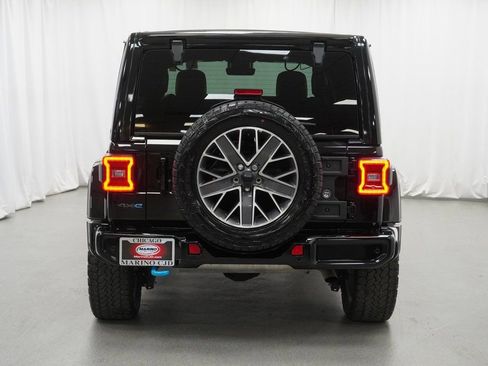 Used 2024 Jeep Wrangler High Altitude image 12