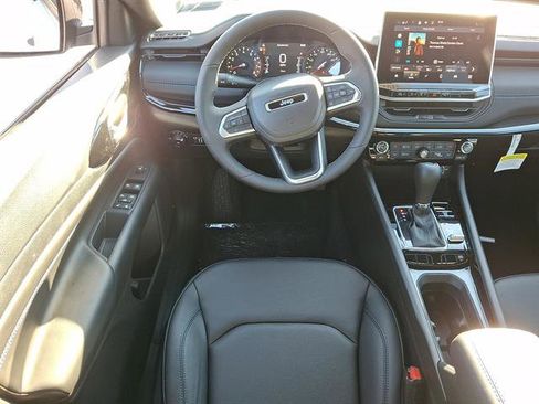 New 2026 Jeep Compass Limited image 8