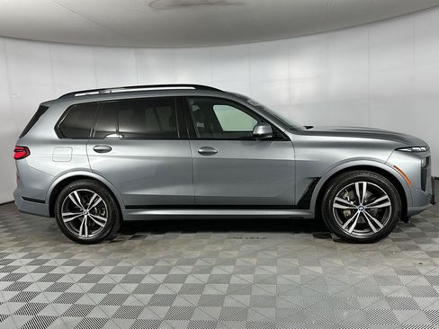 Used 2024 BMW X7 xDrive40i w/ M Sport Package AWD/4WD image 30