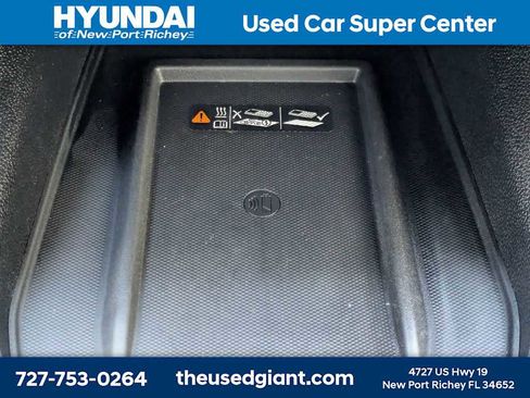 Used 2021 Chevrolet Traverse Premier w/ LPO, Floor Liner Package AWD/4WD image 36