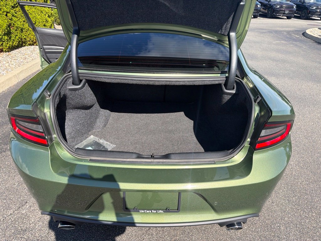 Used 2018 Dodge Charger R/T Scat Pack RWD image 22