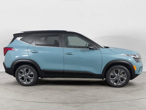 Used 2024 Kia Seltos S AWD/4WD image 6