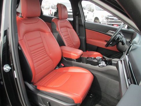 Used 2023 Kia Sportage SX Prestige image 21