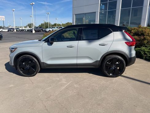 New 2026 Volvo XC40 B5 Ultra w/ Protection Package Premier AWD/4WD image 3