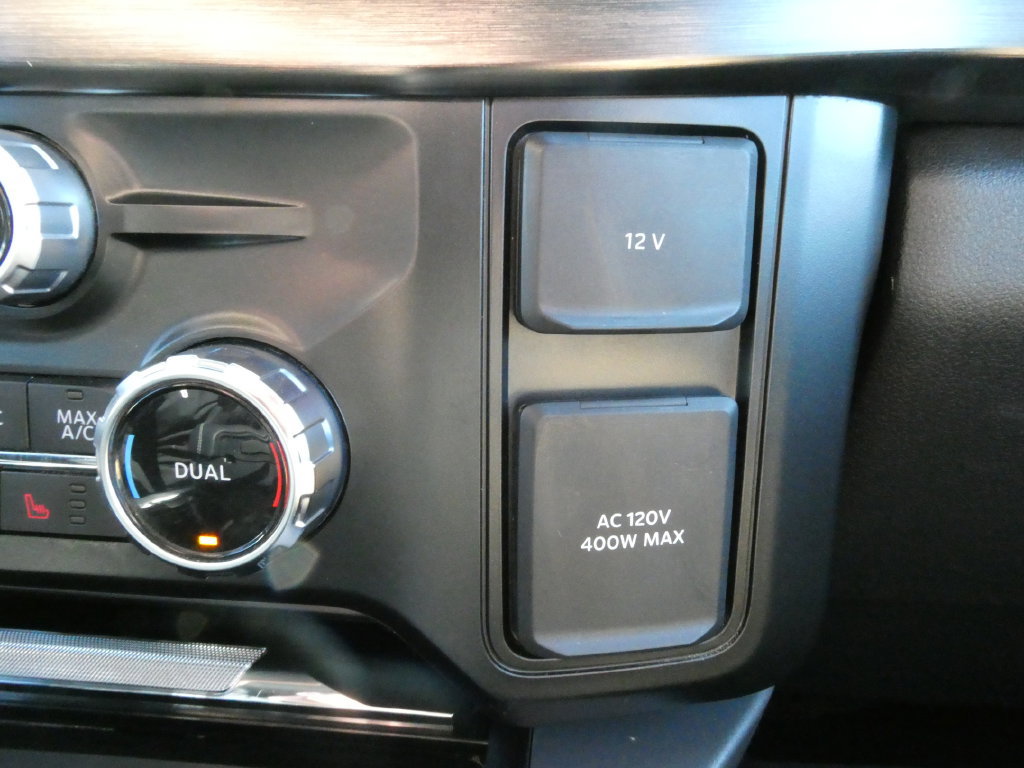 Used 2024 Ford F350 Lariat w/ Chrome Package AWD/4WD image 30