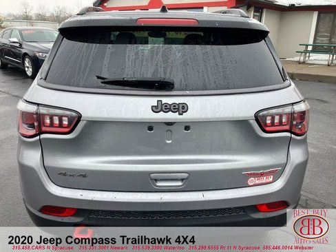 Used 2020 Jeep Compass Trailhawk AWD/4WD image 4