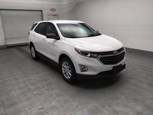 Used 2021 Chevrolet Equinox LS w/ LS Convenience Package AWD/4WD image 13