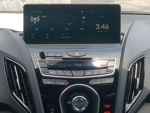 Used 2025 Acura RDX SH-AWD image 16