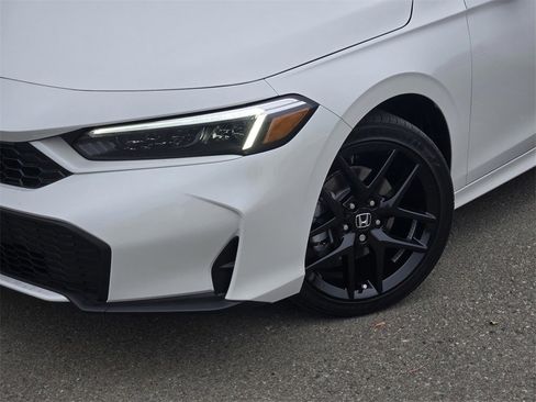 New 2026 Honda Civic Sport image 9