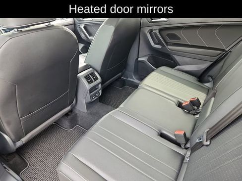 Used 2022 Volkswagen Tiguan SE w/ Panoramic Sunroof Package AWD/4WD image 27