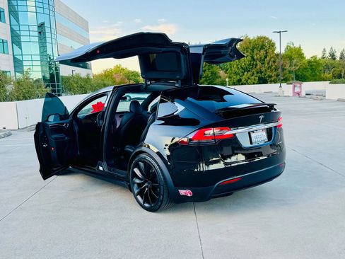 Used 2021 Tesla Model X Long Range image 11