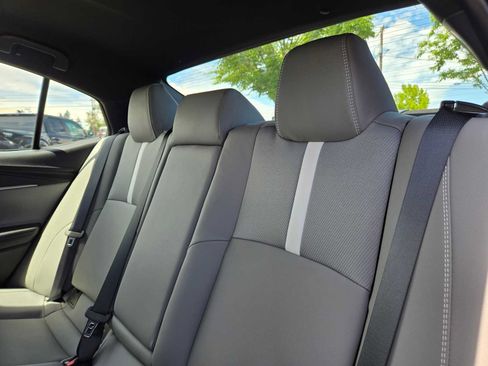 Used 2025 Toyota Camry SE AWD/4WD image 18