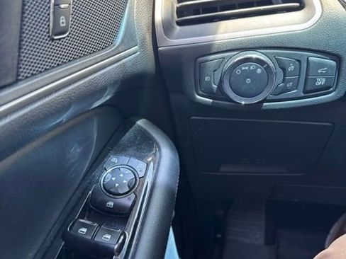 Used 2019 Ford Edge SEL w/ Equipment Group 201A AWD/4WD image 21